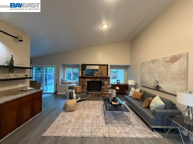 498 Freitas Rd, Danville, CA 94526