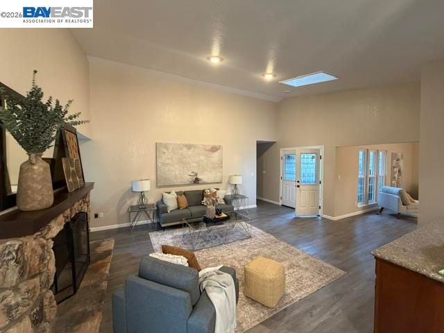 498 Freitas Rd, Danville, CA 94526