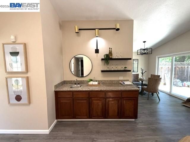 498 Freitas Rd, Danville, CA 94526