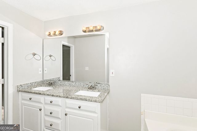 133 Crown Oaks Drive, Stockbridge, GA 30281