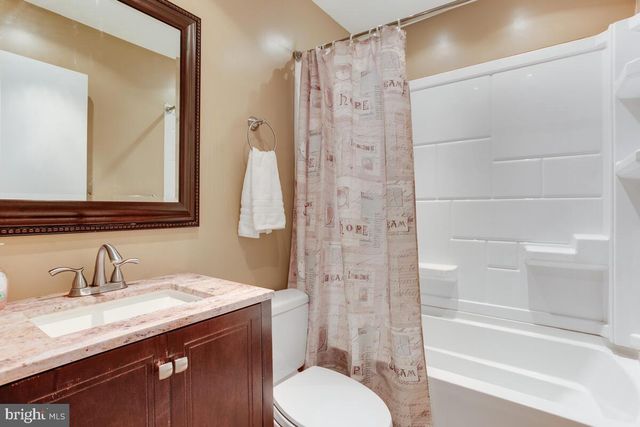 324 OVERLOOK DR, Prince Frederick, MD 20678