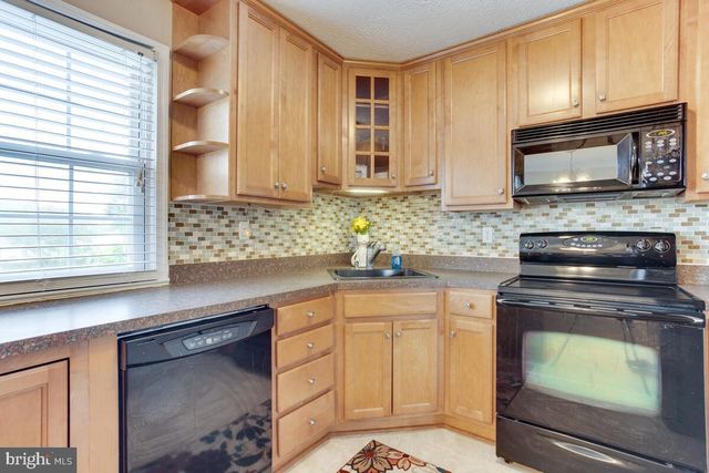 324 OVERLOOK DR, Prince Frederick, MD 20678
