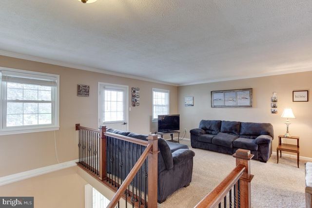 324 OVERLOOK DR, Prince Frederick, MD 20678