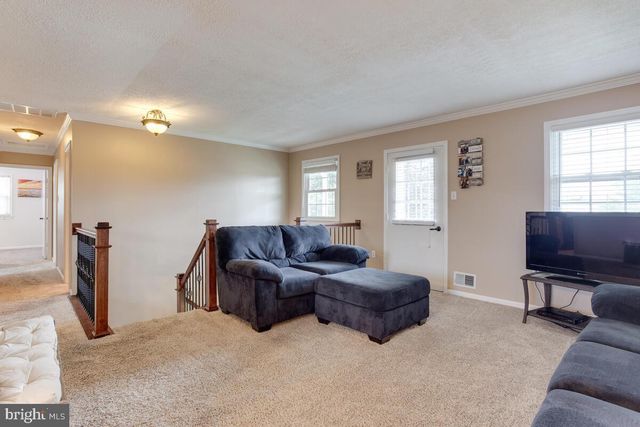 324 OVERLOOK DR, Prince Frederick, MD 20678