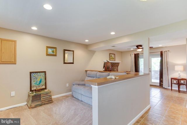 324 OVERLOOK DR, Prince Frederick, MD 20678