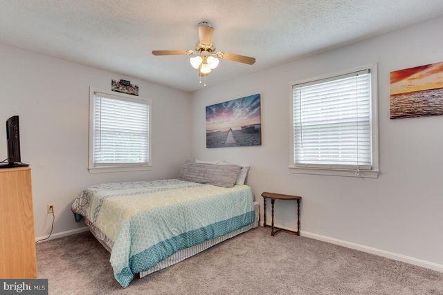 324 OVERLOOK DR, Prince Frederick, MD 20678