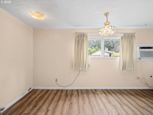 12939 Ne HANCOCK St, Portland, OR 97230