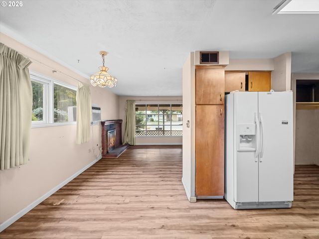 12939 Ne HANCOCK St, Portland, OR 97230