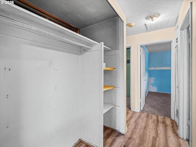 12939 Ne HANCOCK St, Portland, OR 97230