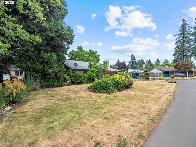 12939 Ne HANCOCK St, Portland, OR 97230