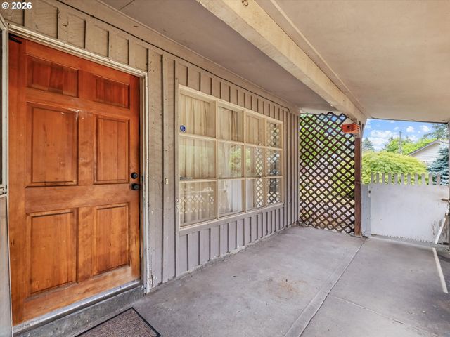 12939 Ne HANCOCK St, Portland, OR 97230