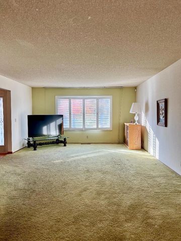 7290 Orchard Drive, Gilroy, CA 95020