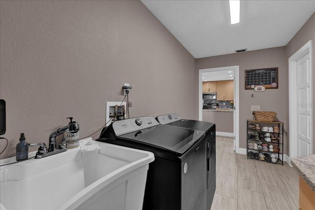 1585 RANDOLPH ST, Deltona, FL 32725