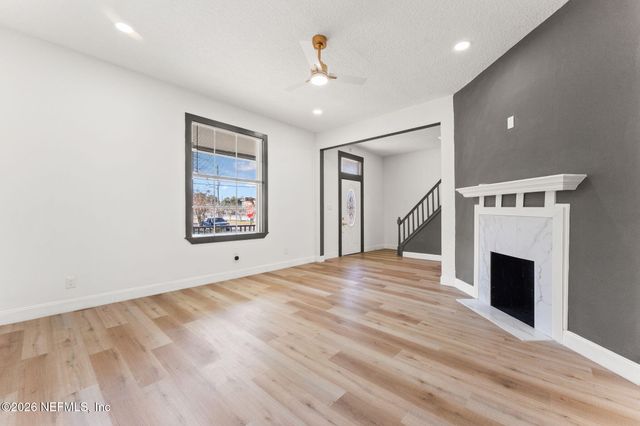 101 E 7TH Street, Jacksonville, FL 32206