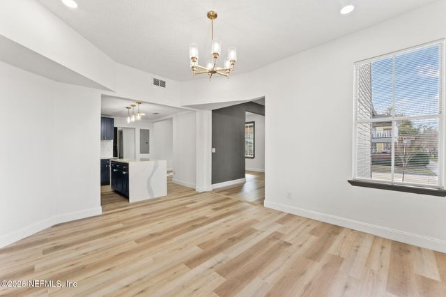 101 E 7TH Street, Jacksonville, FL 32206