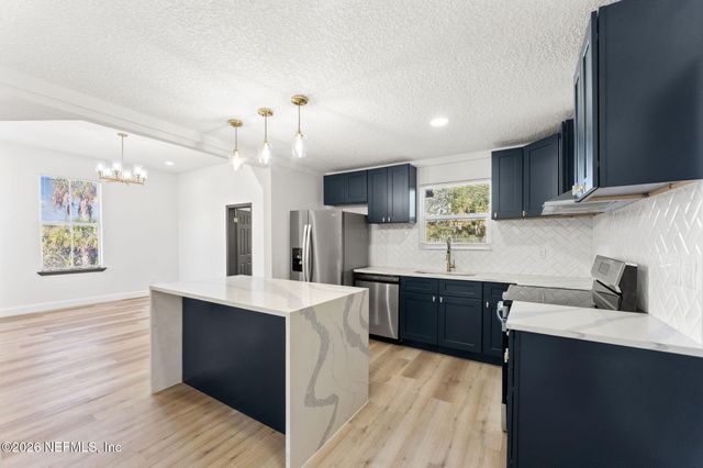 101 E 7TH Street, Jacksonville, FL 32206