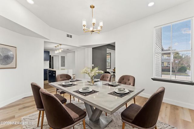 101 E 7TH Street, Jacksonville, FL 32206