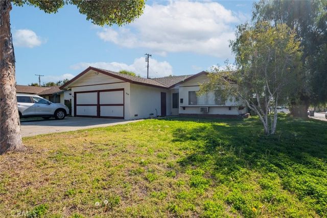 1924 Bobolink Way, Pomona, CA 91767