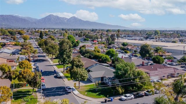 1924 Bobolink Way, Pomona, CA 91767