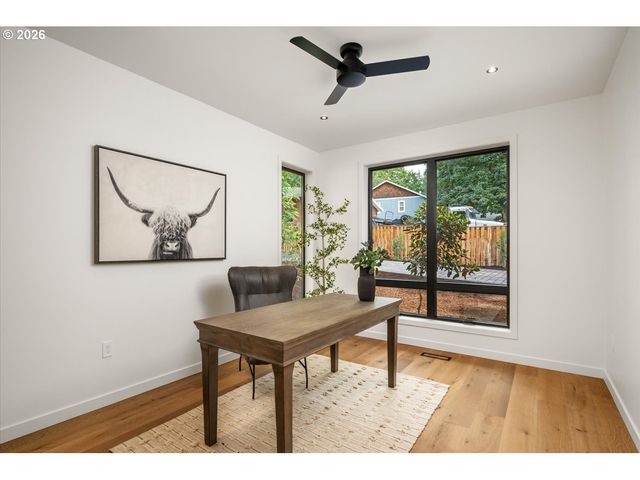 5152 Sw Dawn St, Lake Oswego, OR 97035