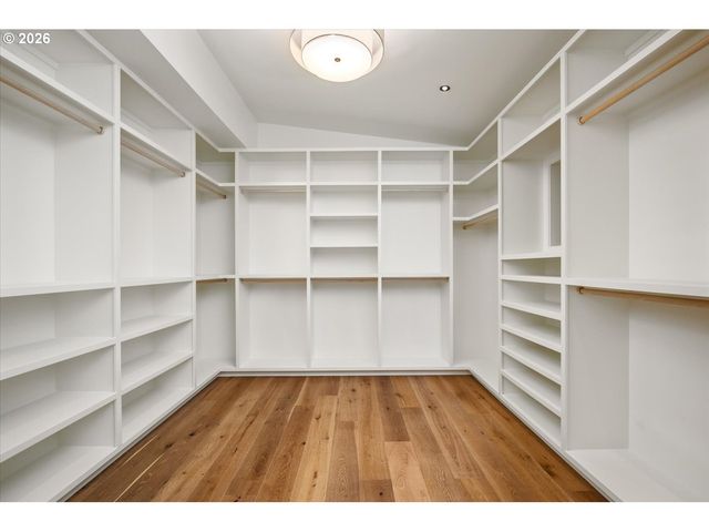 5152 Sw Dawn St, Lake Oswego, OR 97035
