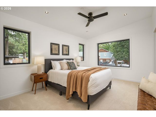 5152 Sw Dawn St, Lake Oswego, OR 97035