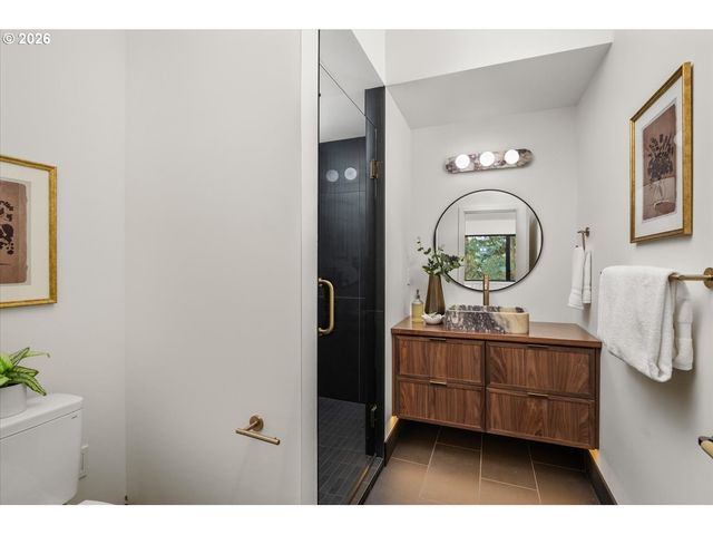 5152 Sw Dawn St, Lake Oswego, OR 97035