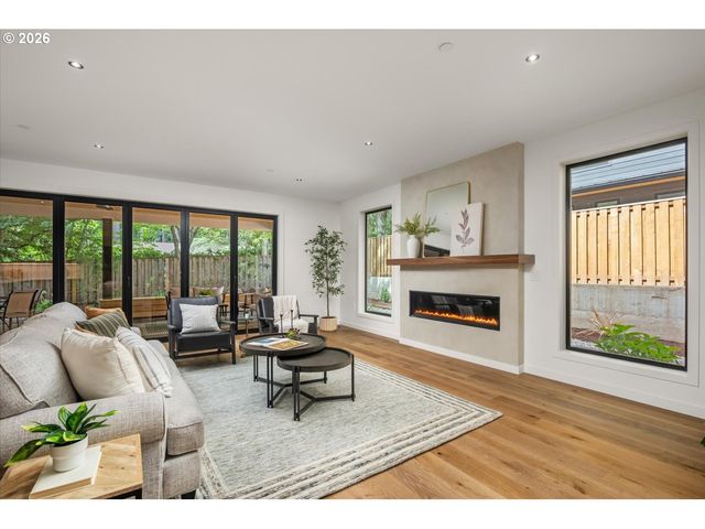 5152 Sw Dawn St, Lake Oswego, OR 97035