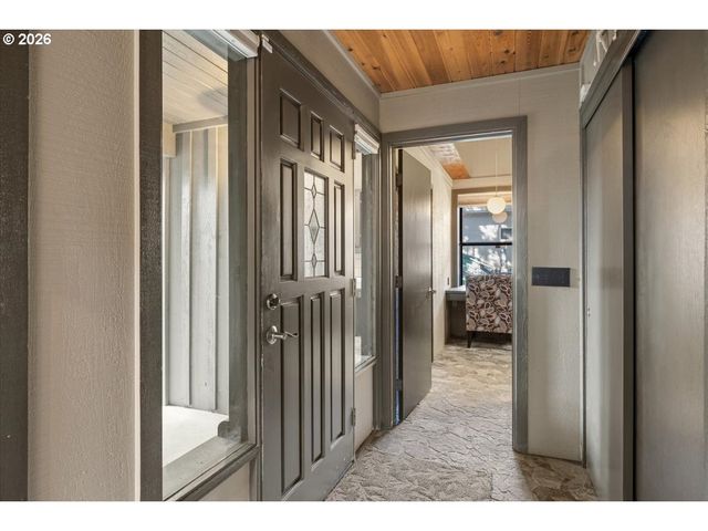 17454 BLUFF Dr, Brookings, OR 97415
