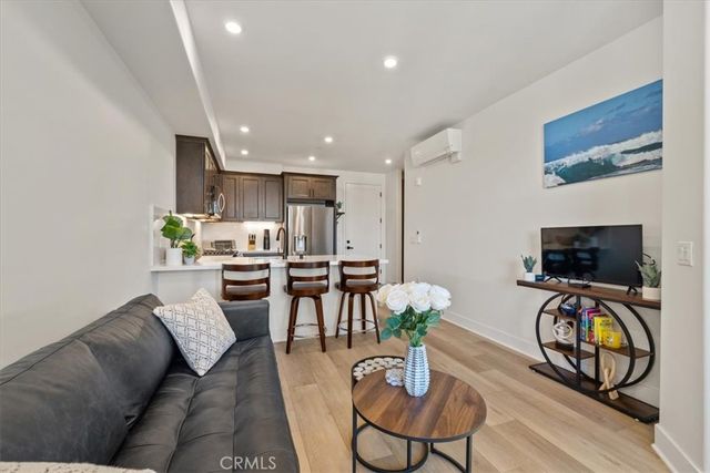 402 W Grand Avenue 301, Grover Beach, CA 93433