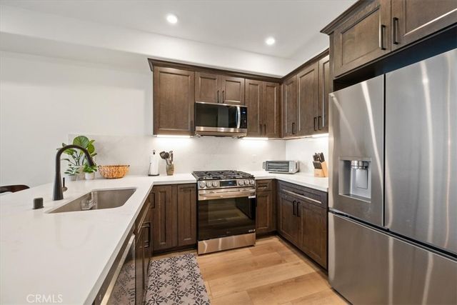 402 W Grand Avenue 301, Grover Beach, CA 93433