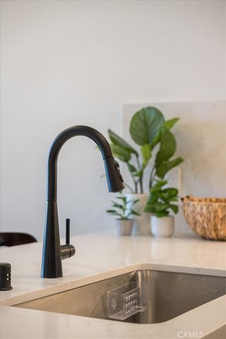 402 W Grand Avenue 301, Grover Beach, CA 93433