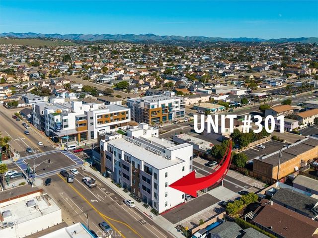 402 W Grand Avenue 301, Grover Beach, CA 93433