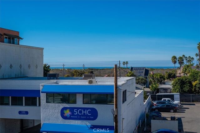 402 W Grand Avenue 301, Grover Beach, CA 93433