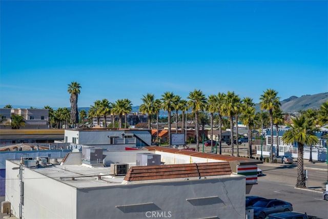 402 W Grand Avenue 301, Grover Beach, CA 93433