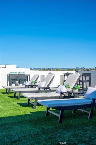 402 W Grand Avenue 301, Grover Beach, CA 93433