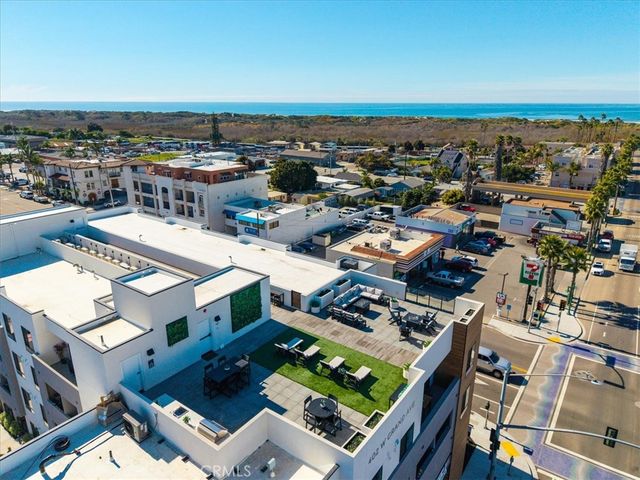 402 W Grand Avenue 301, Grover Beach, CA 93433