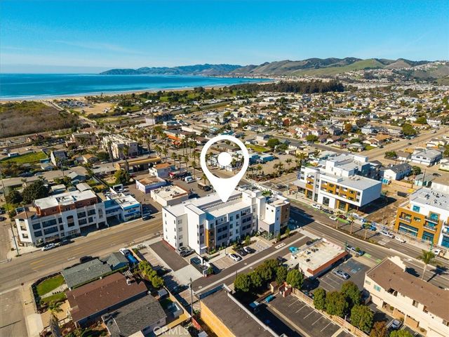 402 W Grand Avenue 301, Grover Beach, CA 93433