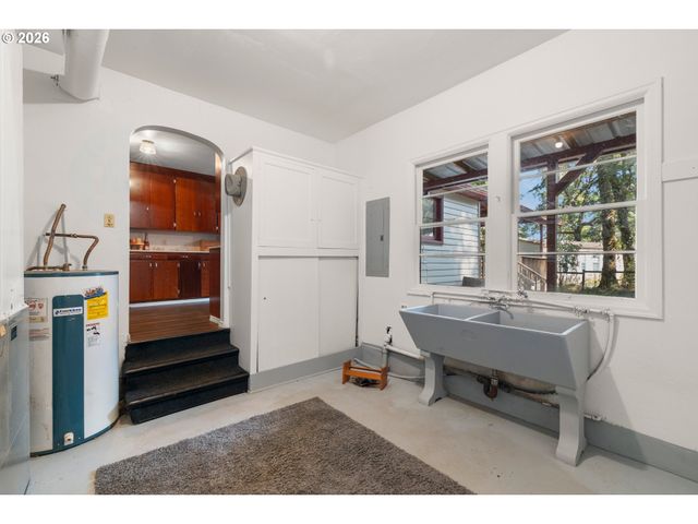 34799 N HONEYMAN Rd, Scappoose, OR 97056