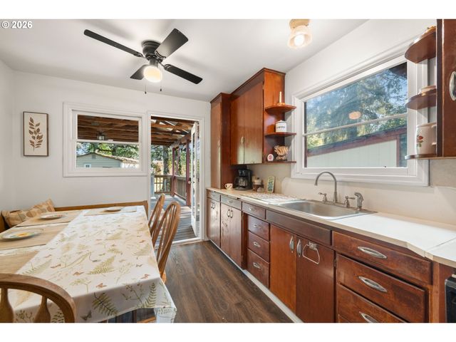 34799 N HONEYMAN Rd, Scappoose, OR 97056
