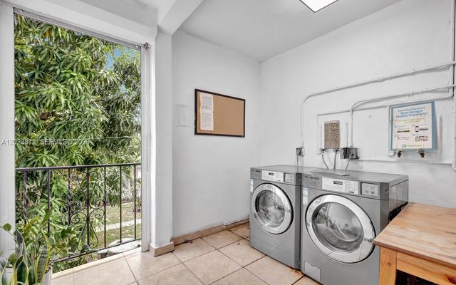 1939 Jefferson St 103, Hollywood, FL 33020