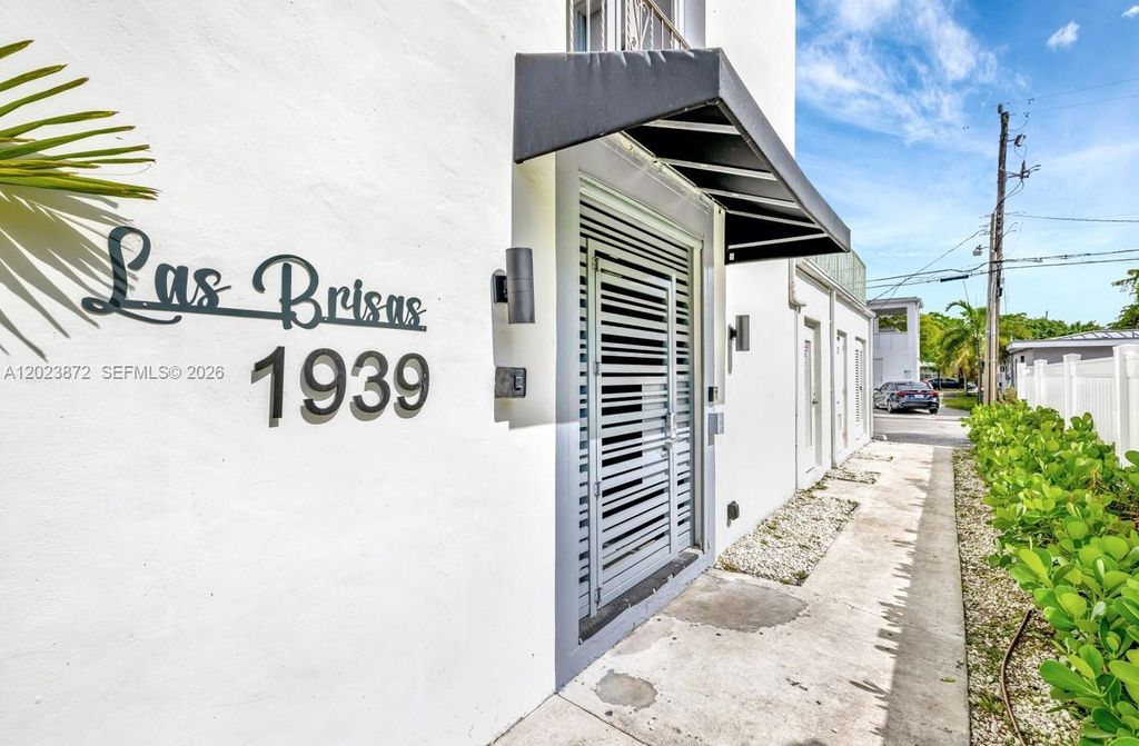 1939 Jefferson St 103, Hollywood, FL 33020