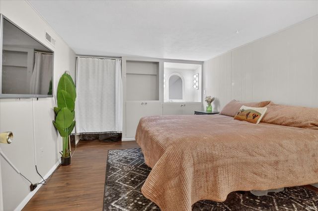 1301 S 13th Street, Goshen, IN 46526