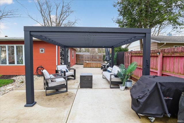 1301 S 13th Street, Goshen, IN 46526