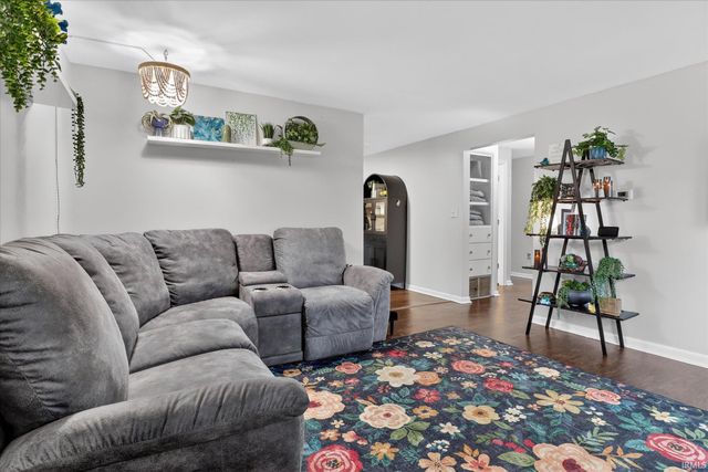 1301 S 13th Street, Goshen, IN 46526