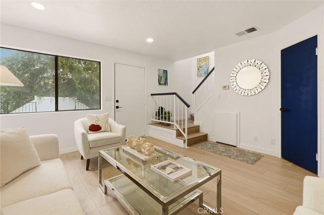 633 Hardin Drive 3, Inglewood, CA 90302