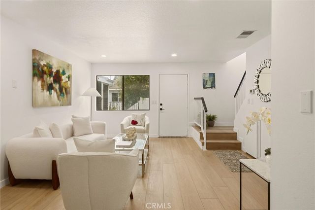 633 Hardin Drive 3, Inglewood, CA 90302