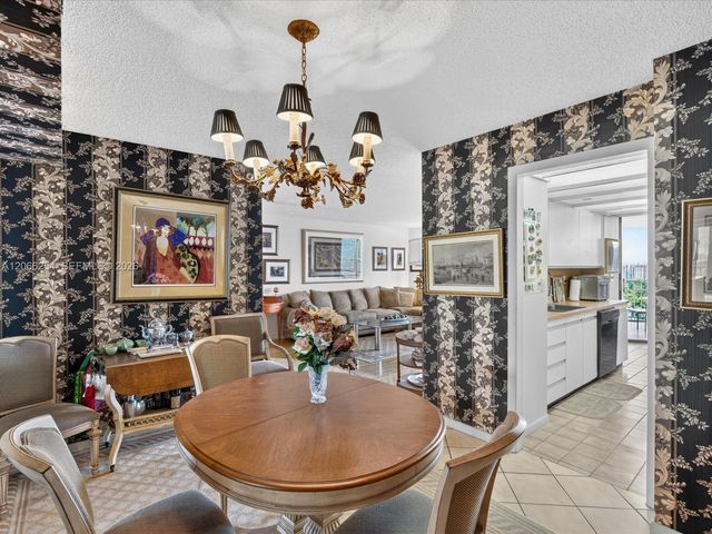 4000 Towerside Terrace 1407, Miami, FL 33138