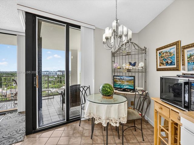 4000 Towerside Terrace 1407, Miami, FL 33138