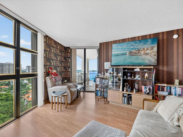 4000 Towerside Terrace 1407, Miami, FL 33138